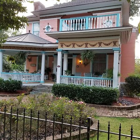 The Peach House Bed & Breakfast แอตแลนตา ภายนอก รูปภาพ