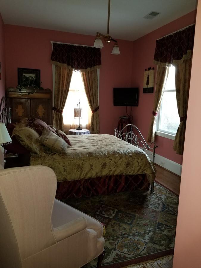 The Peach House Bed & Breakfast แอตแลนตา ภายนอก รูปภาพ